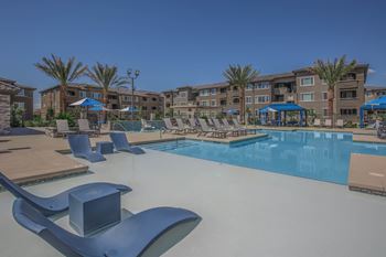 Sundeck swimming pool side